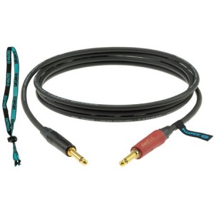 Very flexible guitar cord...