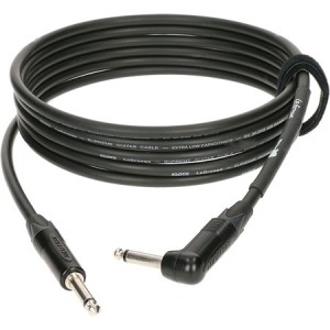 Very flexible guitar cord...